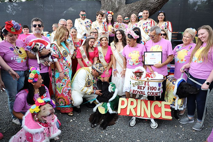 El Rey Fido 2025 and the Royal Court with Rey Feo